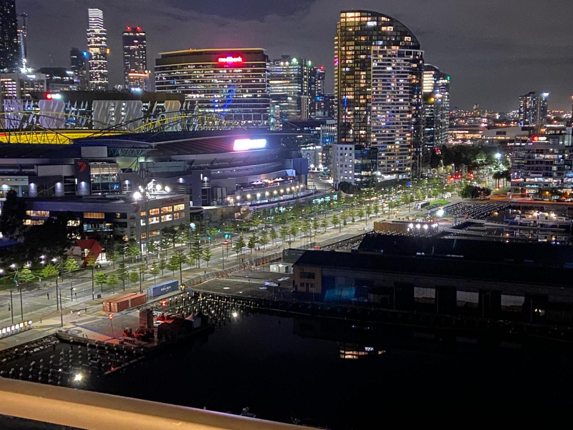 Akom At Docklands Melbourne Buitenkant foto