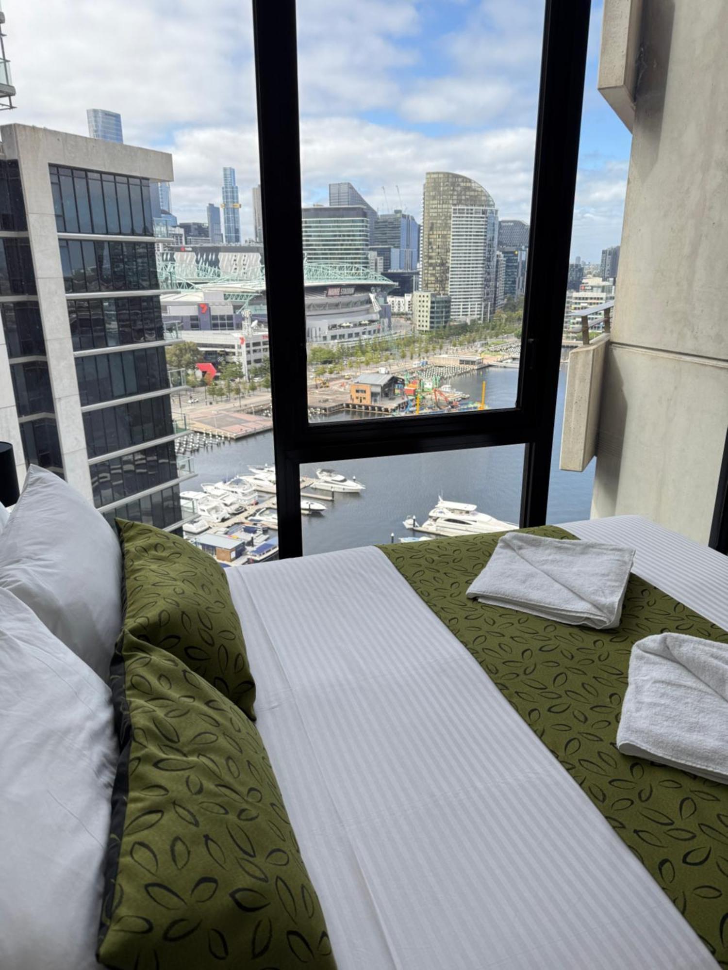 Akom At Docklands Melbourne Buitenkant foto